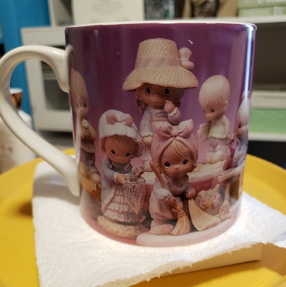 Precious Moments large mug - Picture 3 of 6